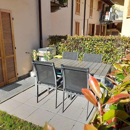Marco Apartment - Holiday Apartment Luino Buitenkant foto